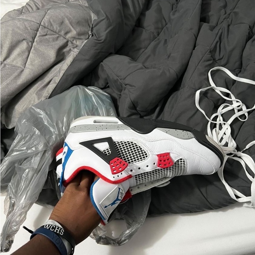 No creases basically brand new